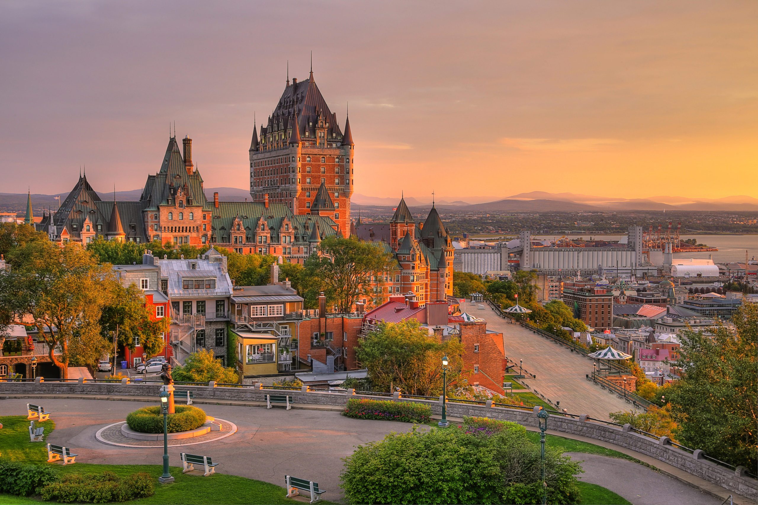 Military construction in Quebec City